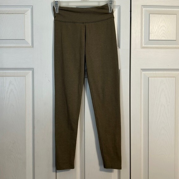 aerie Pants - AERIE Size X-Small Short Olive Green Leggings Yoga Workout Athleisure Stretch